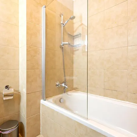 Apartment Bright With Shared Pool In Aphrodite Hills *