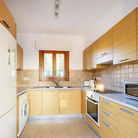 Bright With Shared Pool In Aphrodite Hills * Kouklia
